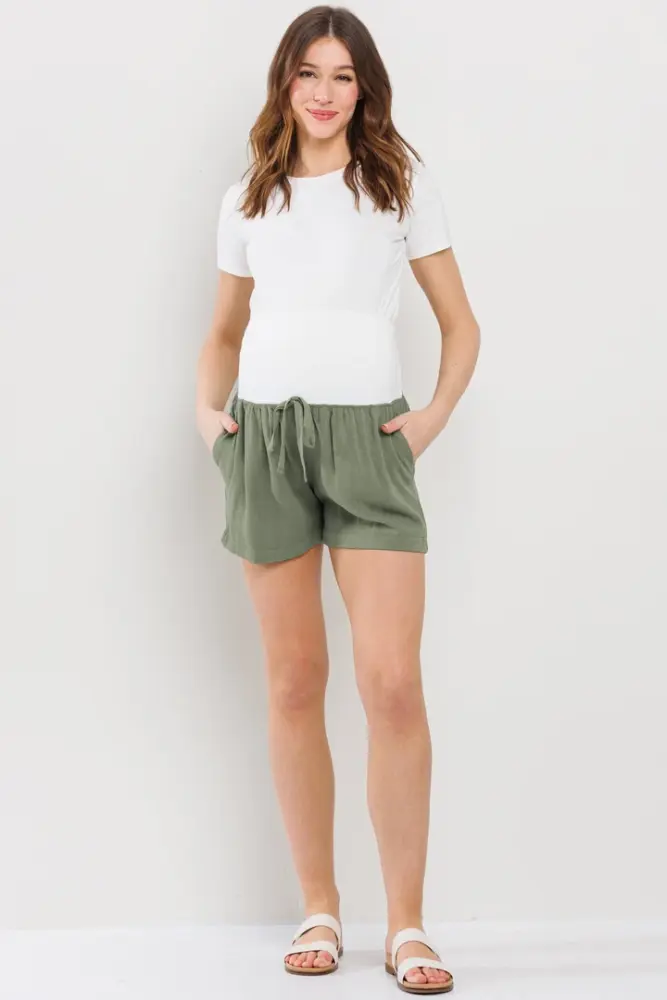 short à poches olive