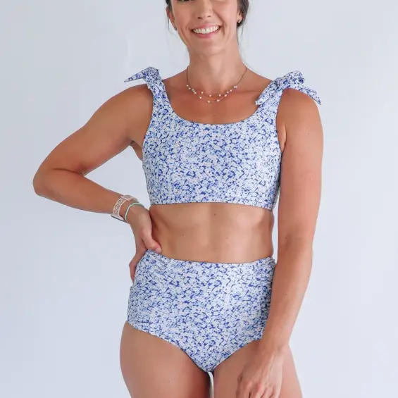 haut de maillot de bain d’allaitement à épaules nouées
