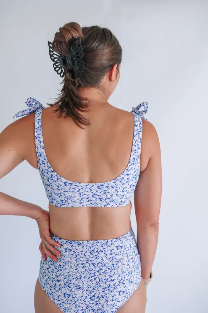 haut de maillot de bain d’allaitement à épaules nouées